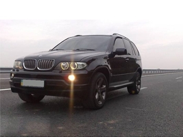 BMW X5 -      