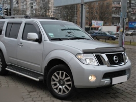 Nissan Pathfinder:   