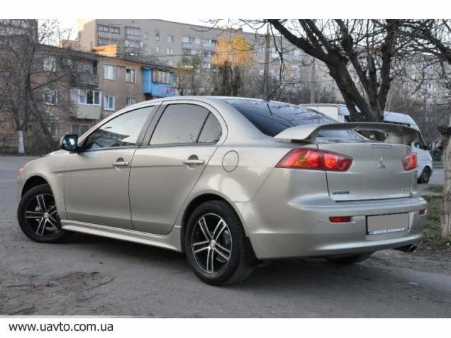 Mitsubishi Lancer:   , ?