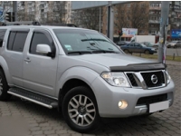 Nissan Pathfinder:   